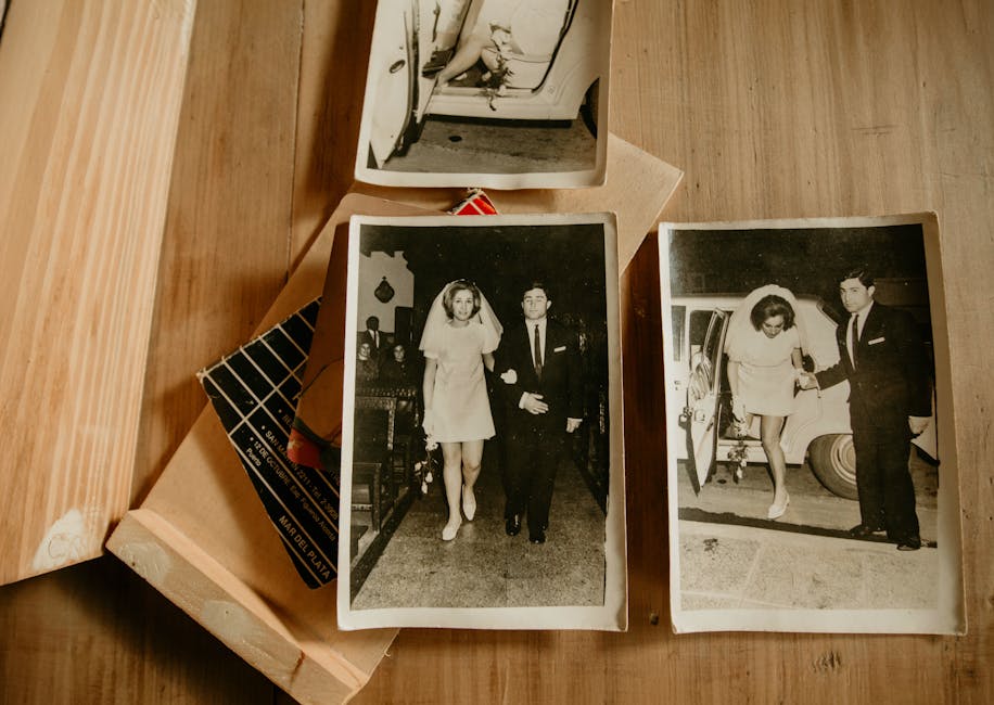 Beautifully printed open wedding photo album